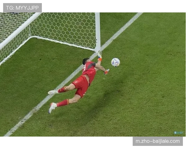 帕纳辛纳科斯门将点球大战神勇，扑出关键点球决定胜负